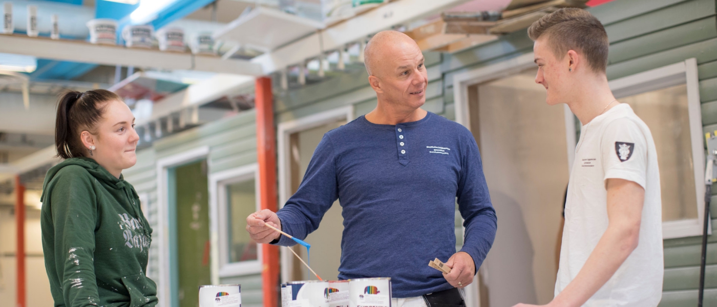 Målarlärare och elever